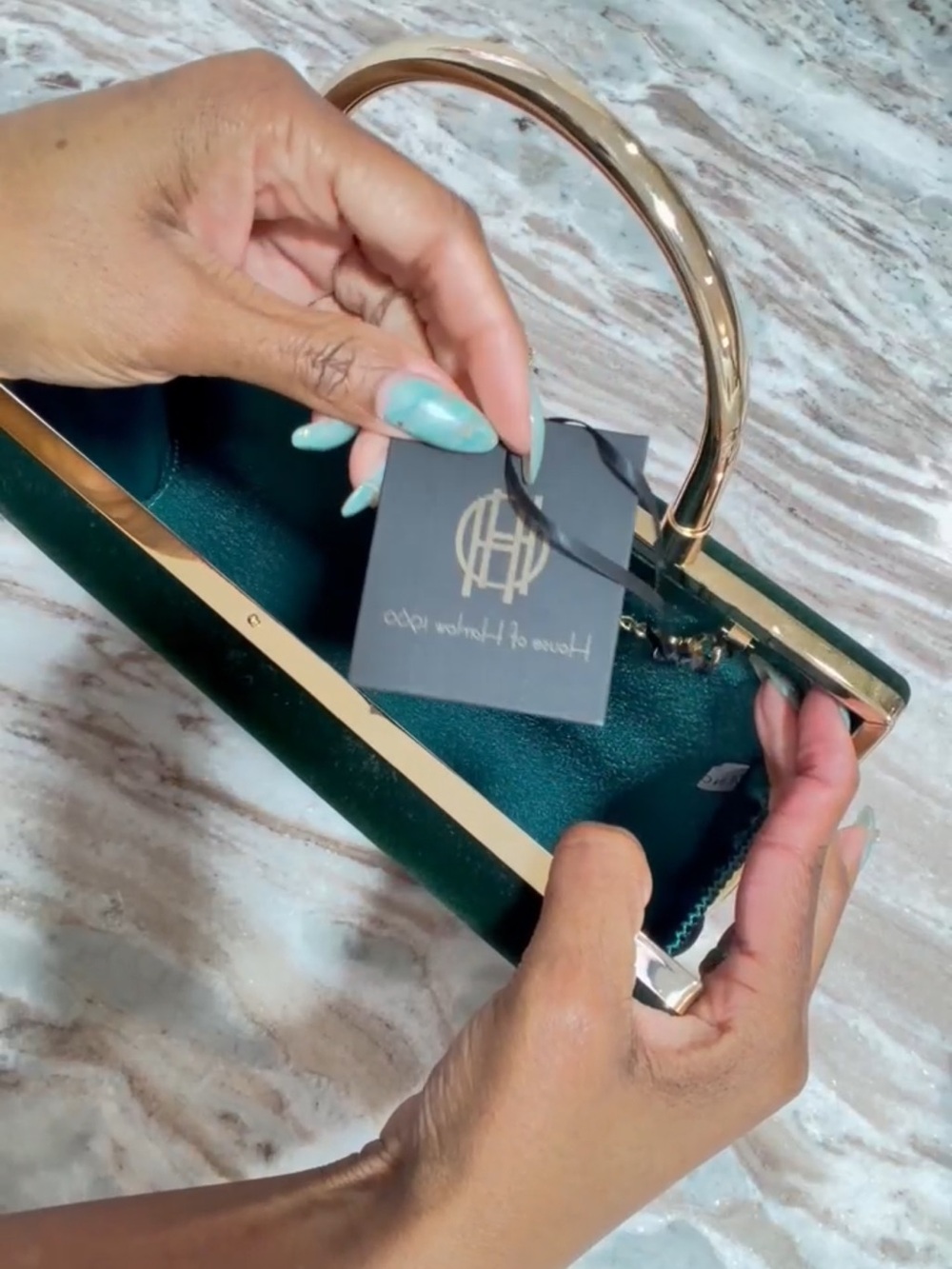 House of Harlow 1960 Emerald Green Velvet Box Clutch with Gold Handle - Picture 12 of 12